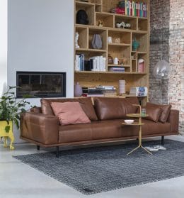 4-zitsbank Cascade van Design on Stock in leder.