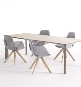 Eetkamerstoel Flux van Arco.