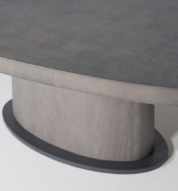 Kops dining table oval | Van Rossum | Smellink Wonen + Design