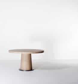 Kops dining table round | Van Rossum | Smellink Wonen + Design