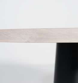 Kops dining table round | Van Rossum | Smellink Wonen + Design