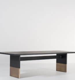 Nota Bene dining table | Van Rossum |Smellink Wonen + Design